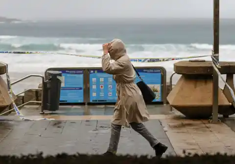Imagen 1 de Un nuevo frente deja lluvias intensas y viento fuerte en el norte peninsular con Galicia como zona más afectada