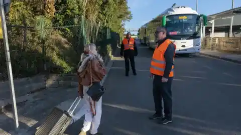 Imagen 1 de El corte de la R3 supera la prueba del primer día con un servicio de bus sobredimensionado
