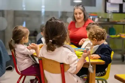 Imagen 1 de La Comunidad de Madrid tendrá que pagar 450.000 euros a Rivas por suspender el pago a las escuelas infantiles en el confinamiento