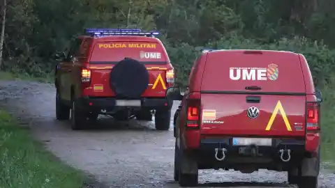 Imagen 1 de Sin rastro de Mari Trini y su bebé en la balsa de Berbes: no hay restos humanos de las dos desaparecidas en 1987 en el coche analizado
