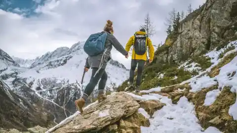 Imagen 1 de La solución práctica para no volver a pasar frío en los pies en invierno existe y es un giro a las plantillas de toda la vida
