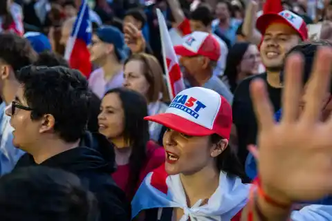 Imagen 1 de Chile: ¿Se derechiza o solo se desliza?