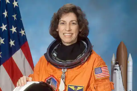 Imagen 1 de Doctora Ellen Ochoa: “Con trabajo duro, determinación y apoyo, el cielo no es el límite”