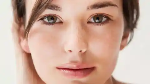 Imagen 1 de ¿Tienes miliums? Este es el primer paso para eliminar los molestos granitos blancos