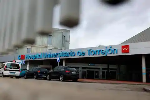 Imagen 1 de Feijóo, sobre la salida del CEO de Ribera tras el escándalo del hospital de Torrejón: “Me alegro”