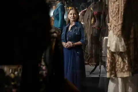 Imagen 1 de La empresaria romántica detrás del museo victoriano con sedes en Kiev y Barcelona: “Cada vestido tiene la energía de quien lo llevó”