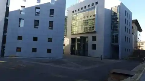 Imagen 1 de Condenado a 15 años de prisión un profesor asturiano por agredir sexualmente a tres alumnas