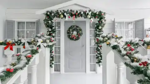 Imagen 1 de Las 8 mejores ideas de decoración navideña de exterior para que tus invitados se queden maravillados estas fiestas