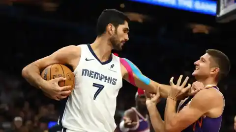 Imagen 1 de Aldama brilla esta madrugada con un doble-doble y una asistencia ganadora