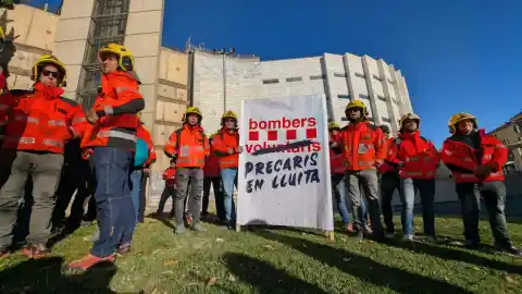Imagen 1 de Los bomberos 'voluntarios' de Lleida piden a la Generalitat que les "regularice"