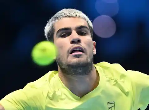 Imagen 1 de Alcaraz, baja en la Copa Davis a causa de una lesión muscular