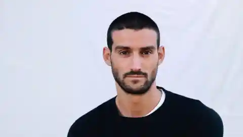 Imagen 1 de Joan Soler, psicólogo: “Quizá tu problema no es el móvil, sino que hace tiempo que te sientes solo, o que tu trabajo te aburre o te frustra”