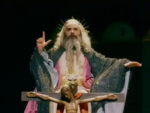 Imagen 1 de Antonio Castillo, el dramaturgo y “rasputín de Ayuso” que mueve junto con ‘los pocholos’ los hilos de la educación madrileña