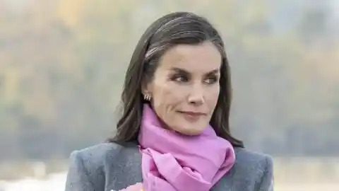 Imagen 1 de Letizia se cubre de flores en honor a sus anfitriones chinos