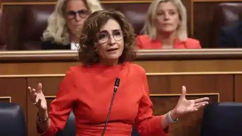 Imagen 1 de Hacienda plantea a las comunidades un margen de déficit del 0,1%, el mismo que tumbó Junts