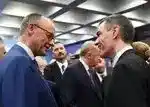 Imagen 1 de Merz concedió a Sánchez su limitado gesto con el catalán tras girar el PSOE con una directiva empresarial que inquieta en Berlín