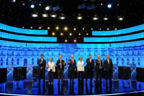 Imagen 1 de Los candidatos disparan contra el Gobierno de Boric y la oposición se extrema en la recta final