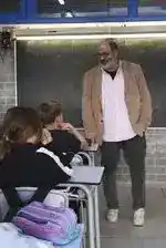 Imagen 1 de El profesor que pone a trabajar con las manos a los alumnos con malestar emocional: "Veo en los hijos hiperprotegidos síntomas de los hijos abandonados"