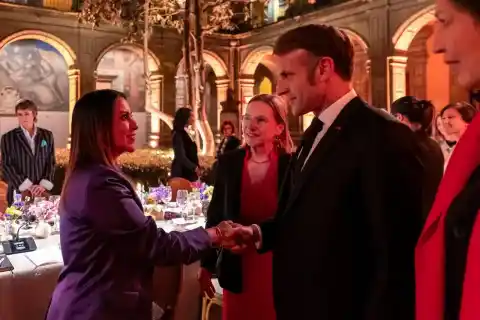 Imagen 1 de La noche en la que Macron se comprometió con la activista de la Ley Olimpia a combatir el algoritmo patriarcal