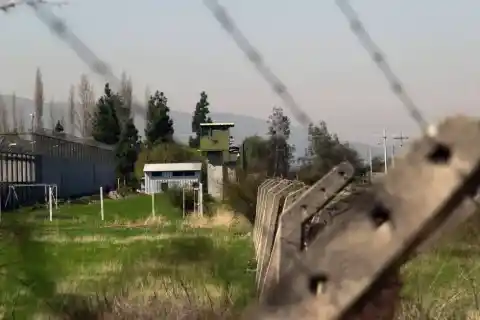 Imagen 1 de Punta Peuco, la cárcel para criminales de la dictadura de Pinochet, recibe a su primer preso por delitos comunes