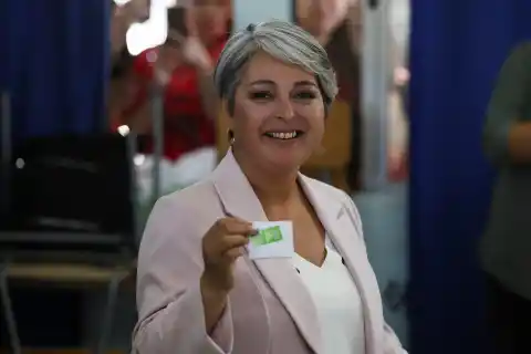 Imagen 1 de Jeannette Jara: “No dejen que el miedo congele sus corazones”