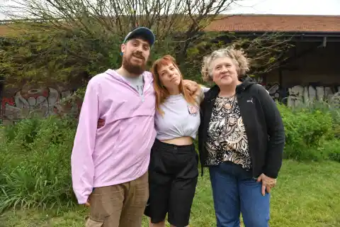 Imagen 1 de Una obra de teatro comunitario invita a recuperar espacios verdes en Buenos Aires