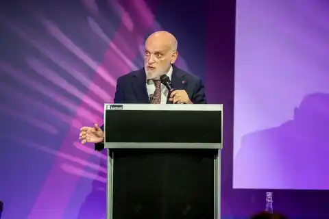 Imagen 1 de El Tribunal Administrativo del Deporte abre expediente a Tebas por divulgar información confidencial de los palcos VIP del Barça