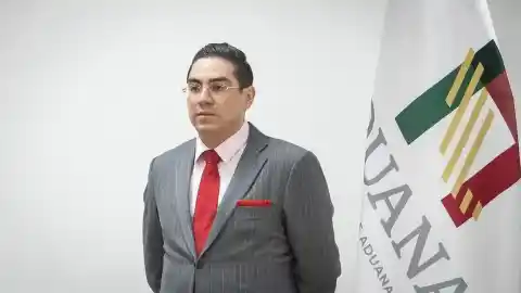 Imagen 1 de Estados Unidos cancela la visa a Alex Tonatiuh, encargado de investigar la corrupción en Aduanas