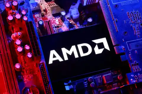 Imagen 1 de AMD busca alejar el fantasma de la burbuja: se dispara en Bolsa tras unas previsiones de fuerte crecimiento gracias a la IA