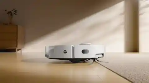 Imagen 1 de Dreame D20 Pro Plus, el robot aspirador con base de carga a precio de chollo que incluye prestaciones de gama superior