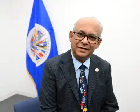 Imagen 1 de Albert Ramdin, secretario general de la OEA: “América Latina nunca había estado tan polarizada en los últimos 30 años”