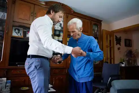 Imagen 1 de Acompañando a pacientes en paliativos: “Más que miedo a morir, tienen miedo a los temas pendientes. A los rencores”