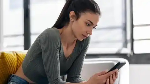 Imagen 1 de ¿No puedes dejar de navegar en Shein o Temu? Las empresas de shopping online están utilizando inteligencia artificial para engancharte (y lo están consiguiendo)