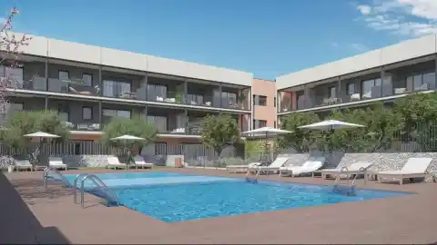 Imagen 1 de Dos promociones, dos estilos de vida: Gironay Sant Antoni de Calonge, entre ciudad y mar