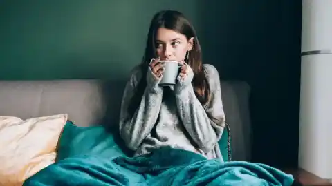 Imagen 1 de Por menos de 45 euros: este es el calefactor portátil de Rowenta que te recordará a una radio antigua por su diseño ‘vintage’