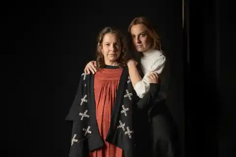 Imagen 1 de Marina de Tavira lleva a las buscadoras mexicanas al teatro con ‘Antígona González’