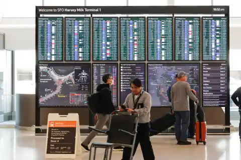 Imagen 1 de Las autoridades levantan todas las restricciones de los aeropuertos de Estados Unidos tras el colapso por cierre del Gobierno