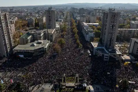 Imagen 1 de El año de protestas en Serbia contra el Gobierno de Vucic desemboca en una gran manifestación: “Ya no hay marcha atrás”