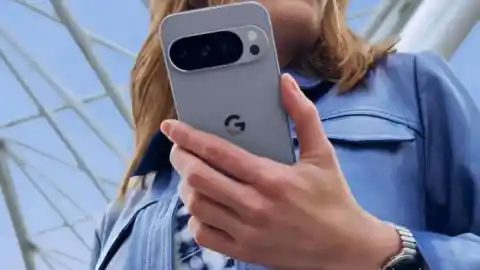 Imagen 1 de Google planta cara a Apple: su móvil premium arrasa en ventas