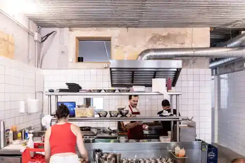 Imagen 1 de Una tarta de queso parmesano, un helado con chocolate de Dubái y unos tacos auténticos: tres placeres para dejarse lleva