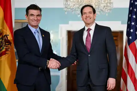 Imagen 1 de El boliviano Rodrigo Paz busca oxígeno financiero en Estados Unidos