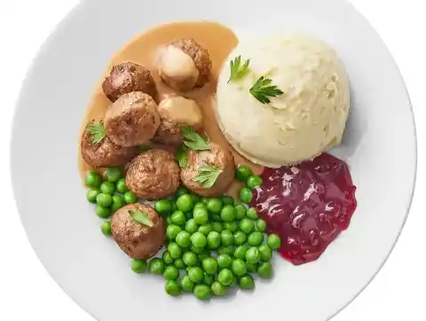 Imagen 1 de Albóndigas de Ikea: ¿delicia barata o catástrofe gastronómica?