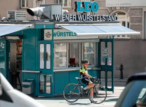 Imagen 1 de Una ruta sabrosa por Viena: de los ‘würstelstand’ a la gastronomía imperial