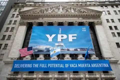 Imagen 1 de Argentina se defiende ante la Corte de Apelaciones de EE UU por el fallo adverso sobre YPF