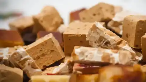 Imagen 1 de 5 postres para disfrutar el sabor del turrón en diferentes texturas