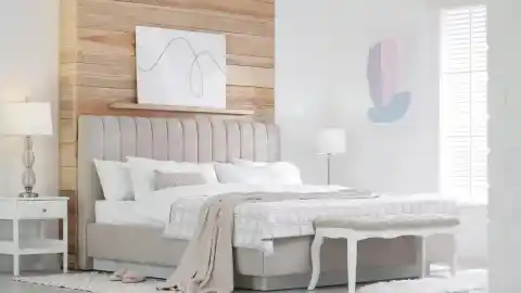 Imagen 1 de Cómo elegir el banco para el dormitorio perfecto: 8 modelos de diferentes estilos que decoran el pie de cama con mucho encanto