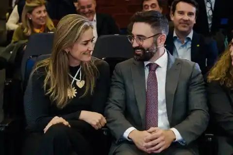 Imagen 1 de El Gobierno avala una mejora de los pagos a las compañías eléctricas por las redes