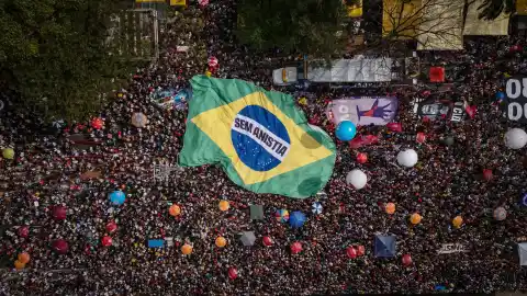 Imagen 1 de Quiénes son y qué defienden los electores que rechazan la ultraderecha en Argentina, Brasil y Chile