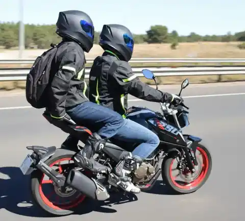 Imagen 1 de El copiloto, figura clave en el motociclismo. ¿Cómo llegar a ser el mejor?
