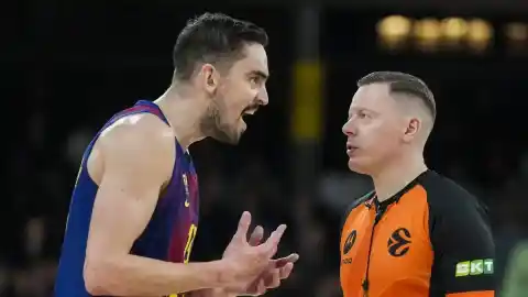 Imagen 1 de El Real Madrid repite victoria ante el Barça por novena vez y el Palau dice basta